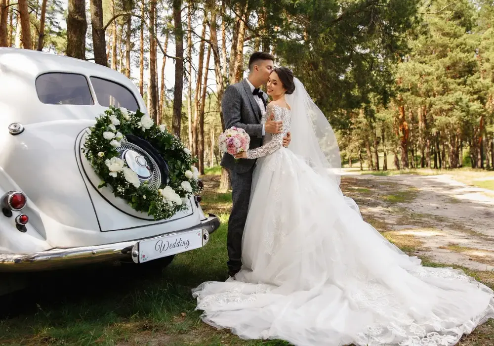 Jaki welon do sukni z trenem: wybierz idealny styl na swój dzień