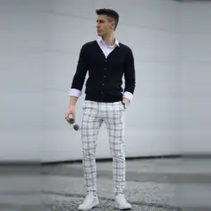 Spodnie w kratę jaka koszula – stylizacje, które zachwycą każdego
